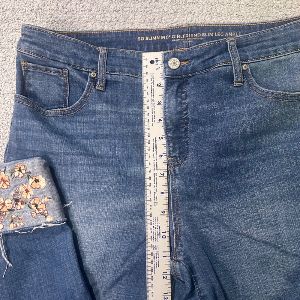 Chico's Jeans So Slimming Girlfriend Ankle 12R Floral Embroidered Cottagecore - Picture 6 of 10